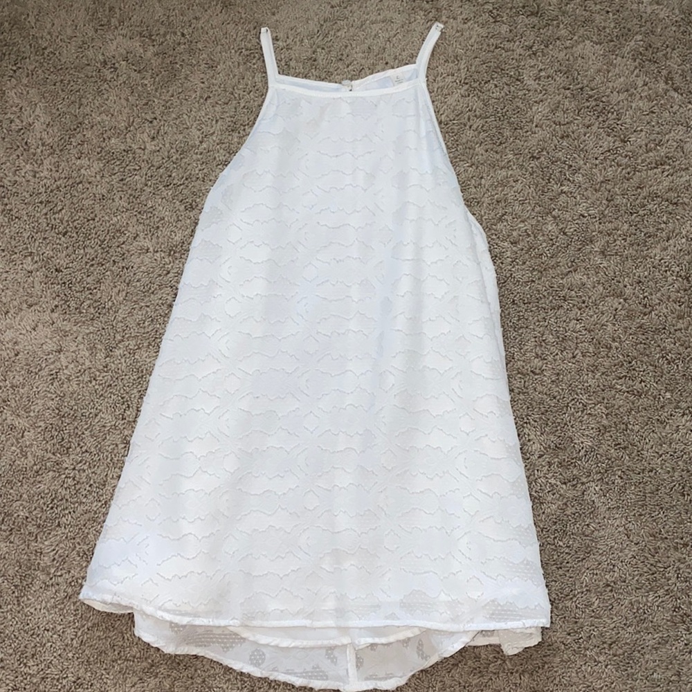 White textured tank top